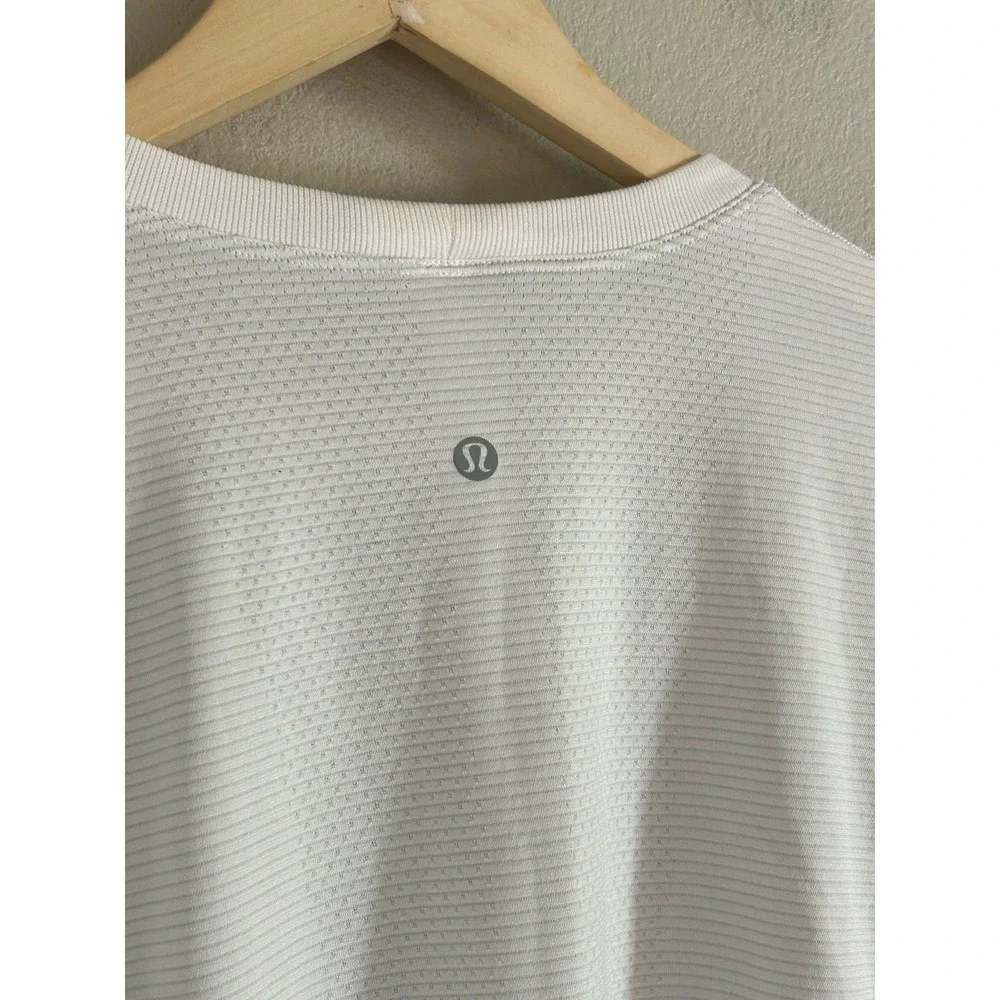 Lululemon Swiftly Relaxed Long Sleeve Shirt 2.0 white Size 12 Running